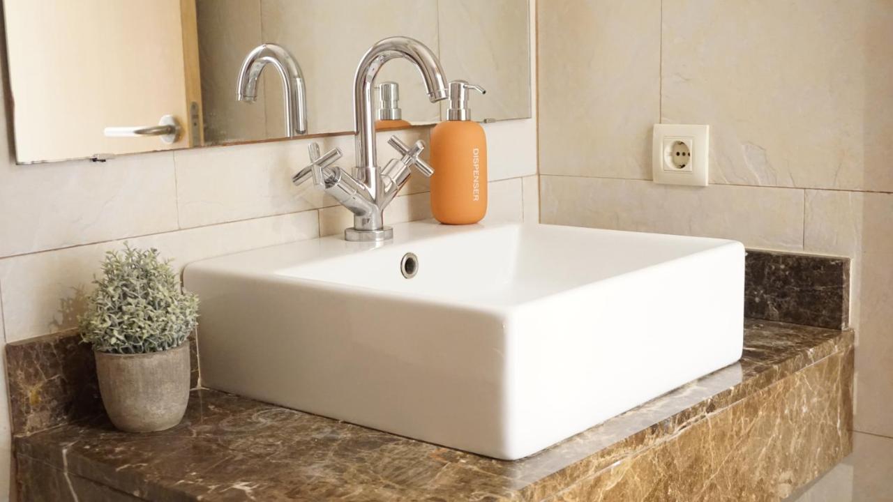 Encantador Apartamento Familiar 4 Px Con Terraza, Parking Y Wi-Fi En 兰卡 外观 照片